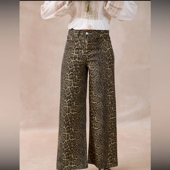 ✨RESTOCKED✨FROM PARIS FRANCE FABULOUS LEOPARD PRINT PANTS - Picture 3 of 6